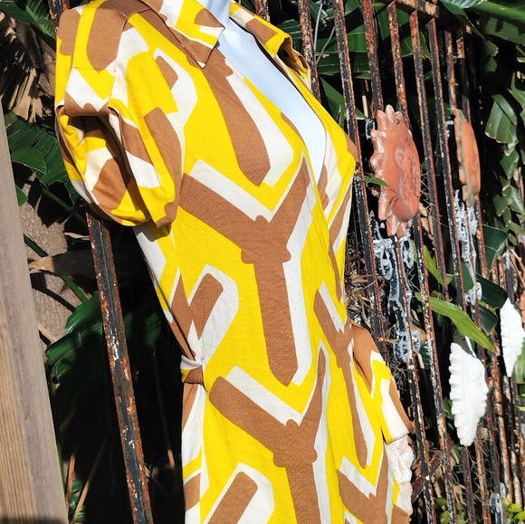 Diane Von Furstenberg wrap top Small vintage - Picture 5 of 8